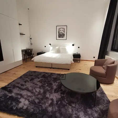 The Wise House Hotel Hastiere-par-dela