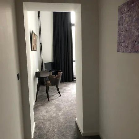 호텔 The Wise House